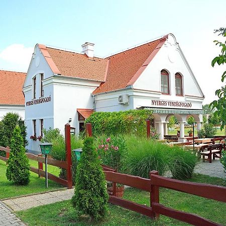 Nyerges Vendegfogado Bed & Breakfast Hegykő Dış mekan fotoğraf