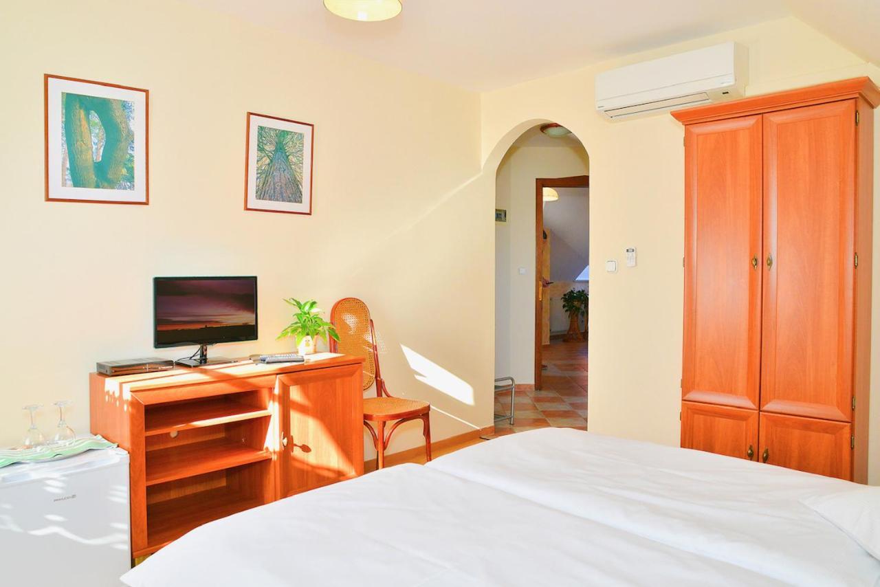 Nyerges Vendegfogado Bed & Breakfast Hegykő Dış mekan fotoğraf
